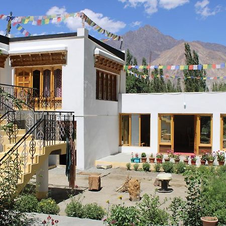 Sernang Homestay Hundar Экстерьер фото