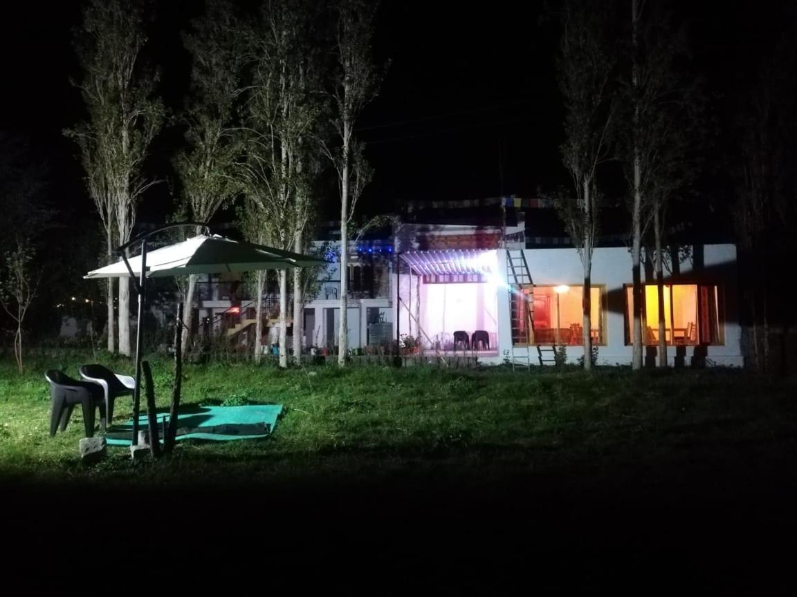 Sernang Homestay Hundar Экстерьер фото