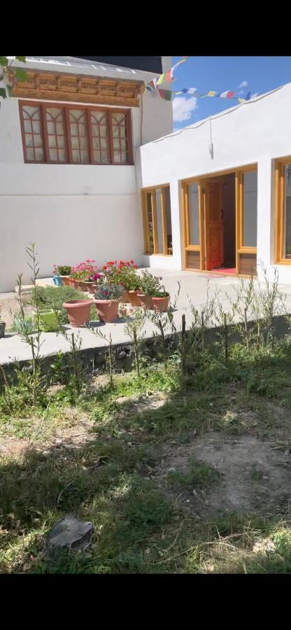 Sernang Homestay Hundar Экстерьер фото