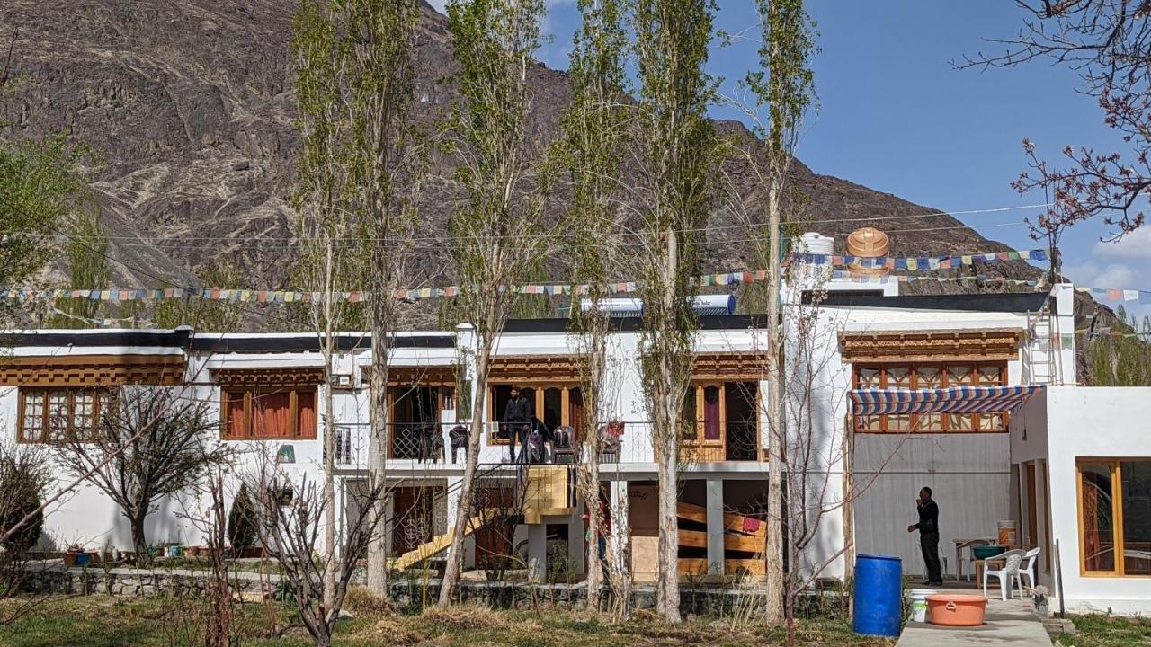 Sernang Homestay Hundar Экстерьер фото