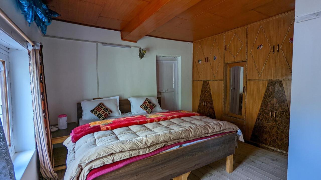 Sernang Homestay Hundar Экстерьер фото